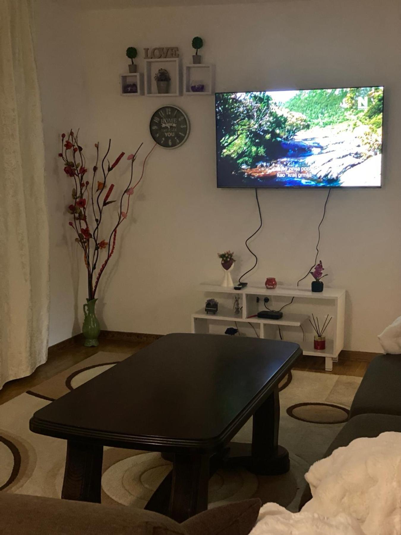 Apartment Dzeni Сараево Экстерьер фото